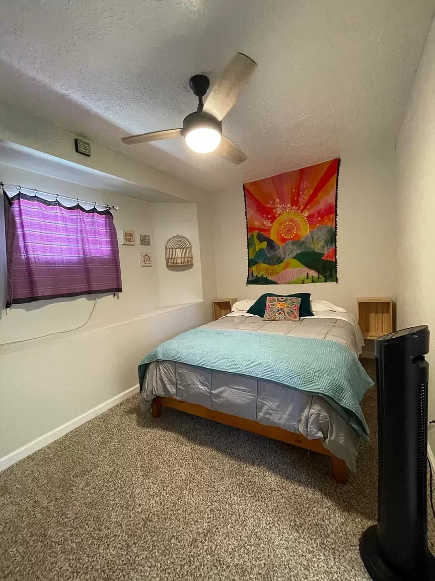 1019 Cerro Vista Rd SW