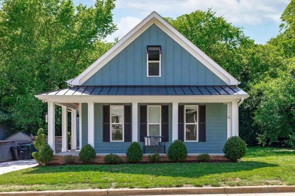 1208 S Bloodworth St