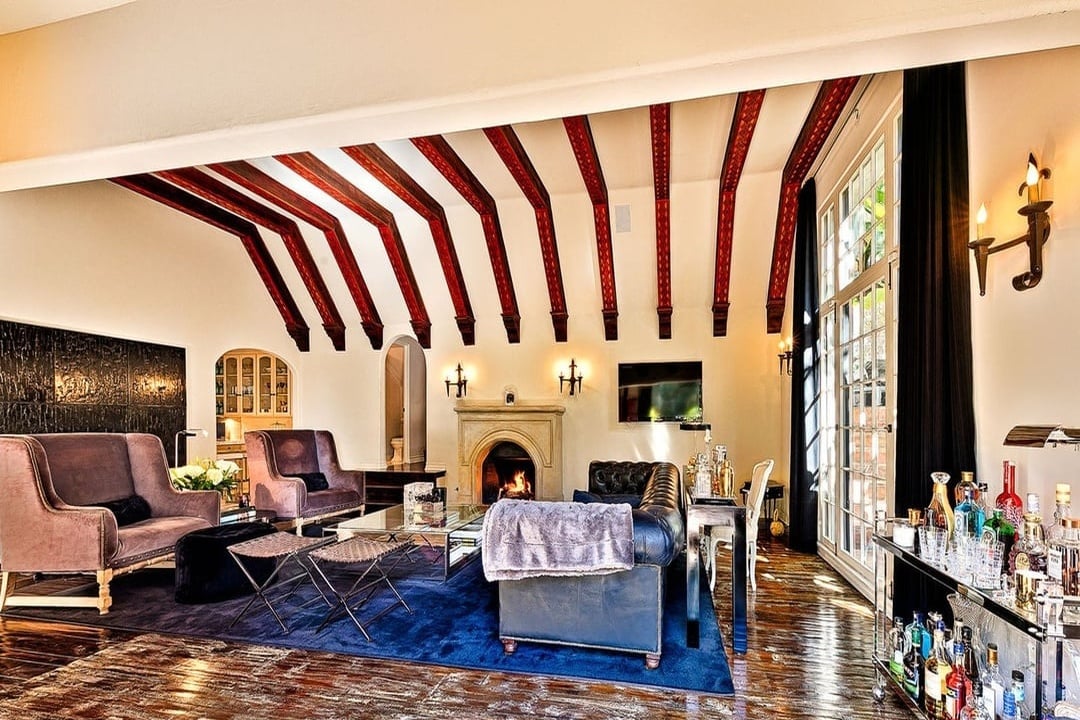 Halo Retreat, N Kings Rd, 90069