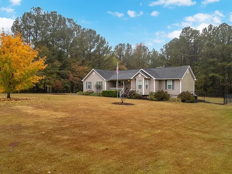 701 Derek Pl