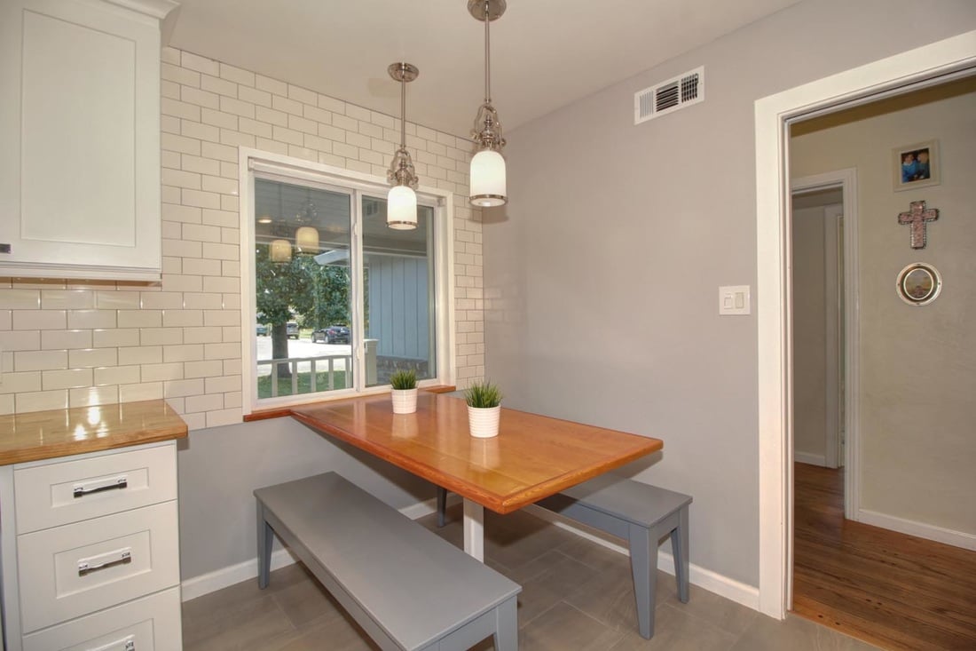 Just Listed! Updated Gorgeous South Land Park Beauty!