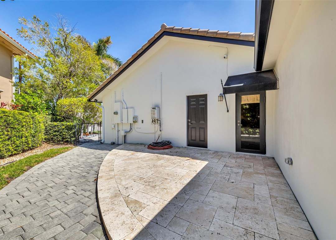633 4th Key Dr