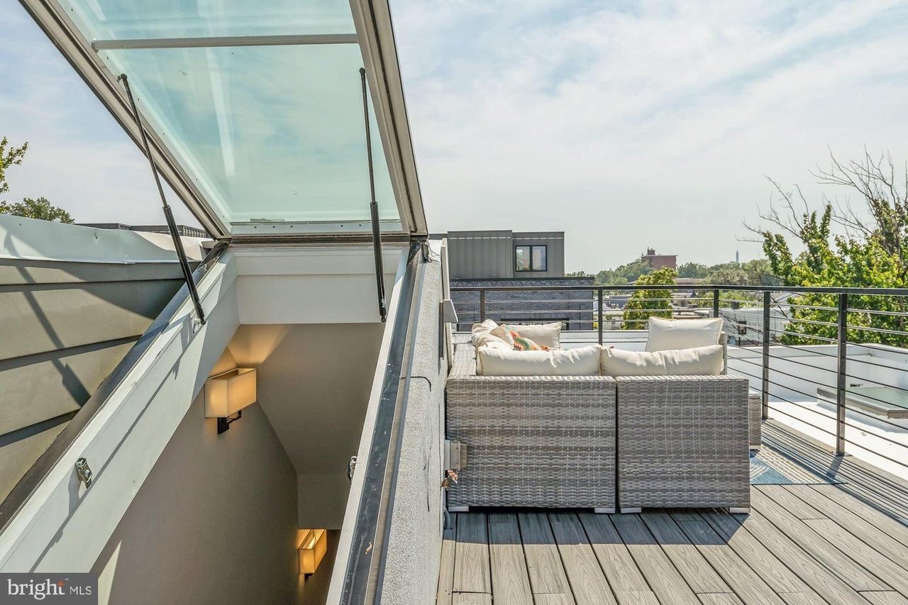 765 Girard St NW #2