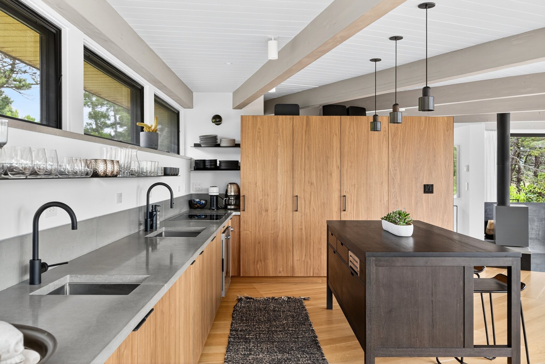 Cape Cod Modernist Masterpiece