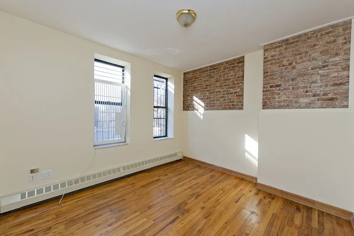 178 Irving Avenue Unit: 2R