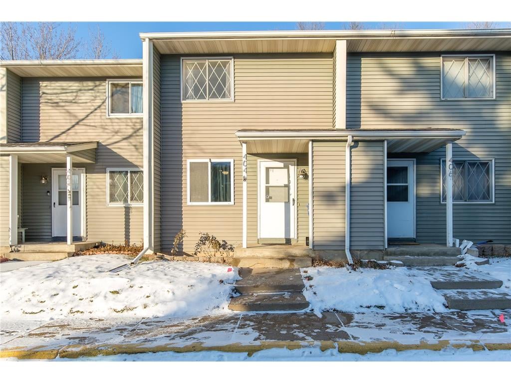 404 Livingston Avenue, Saint Paul, MN 55107-2211