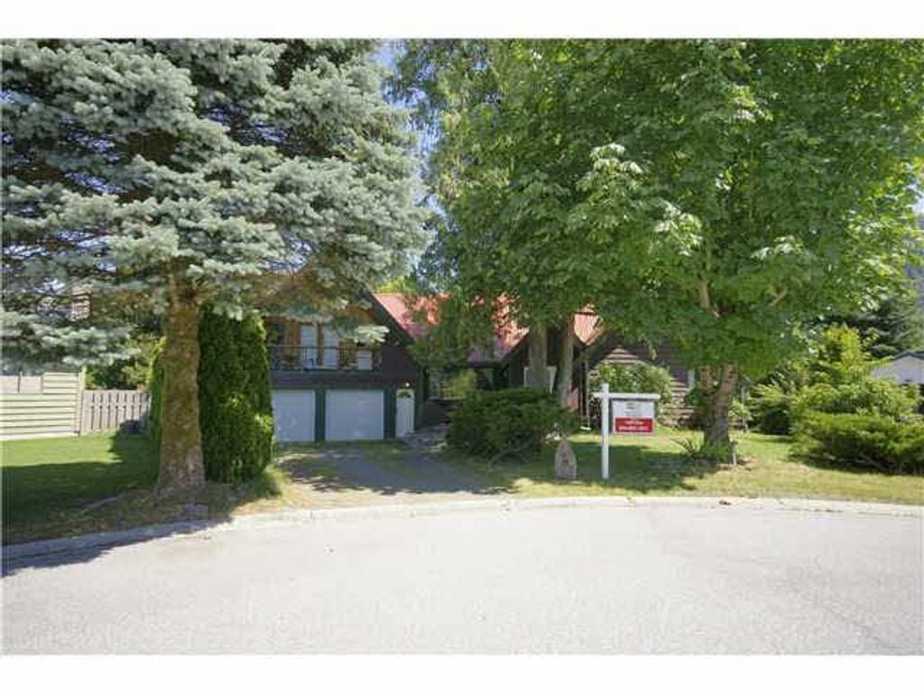1455 Maple Pl