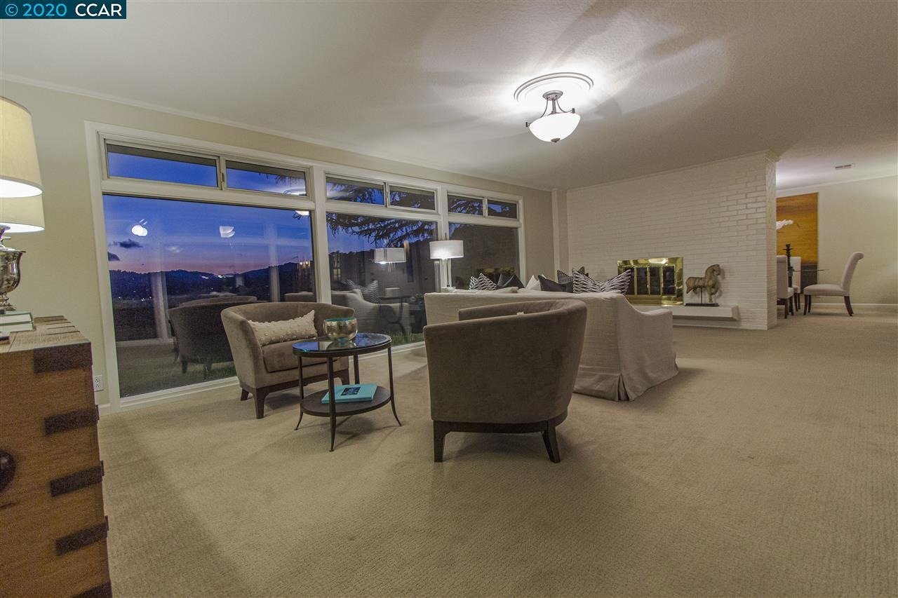 3258 Judith Ln