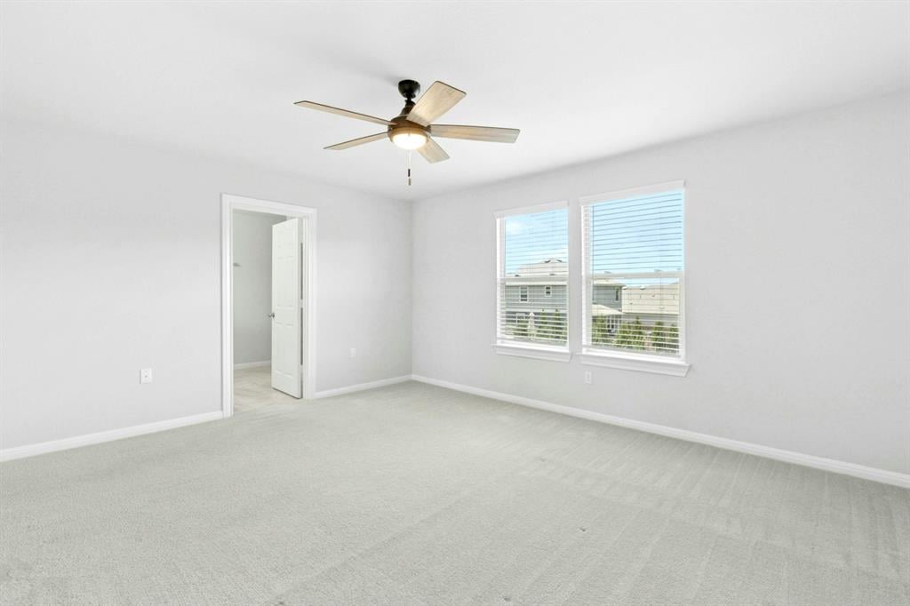 Just Listed in East Parke!