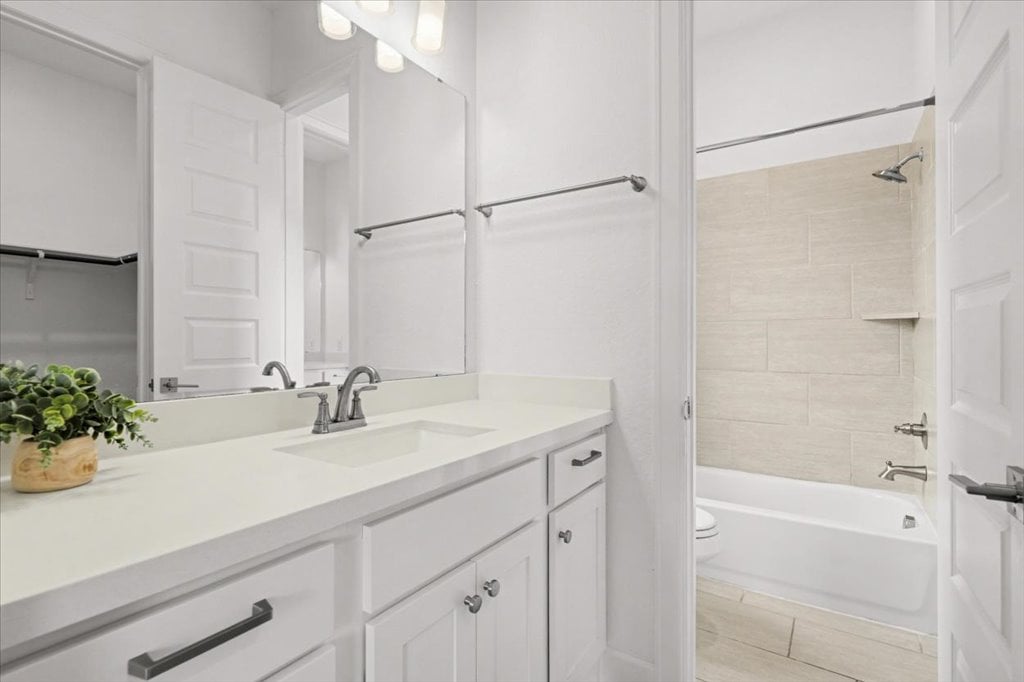 1216 Deerfoot Circle