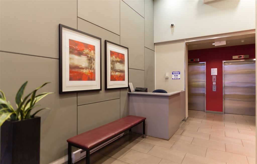 480 Robson St, #1405