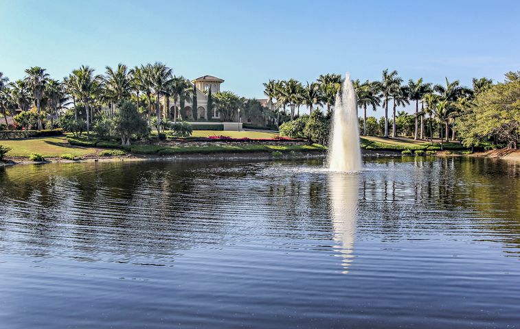 The Colony at Pelican Landing