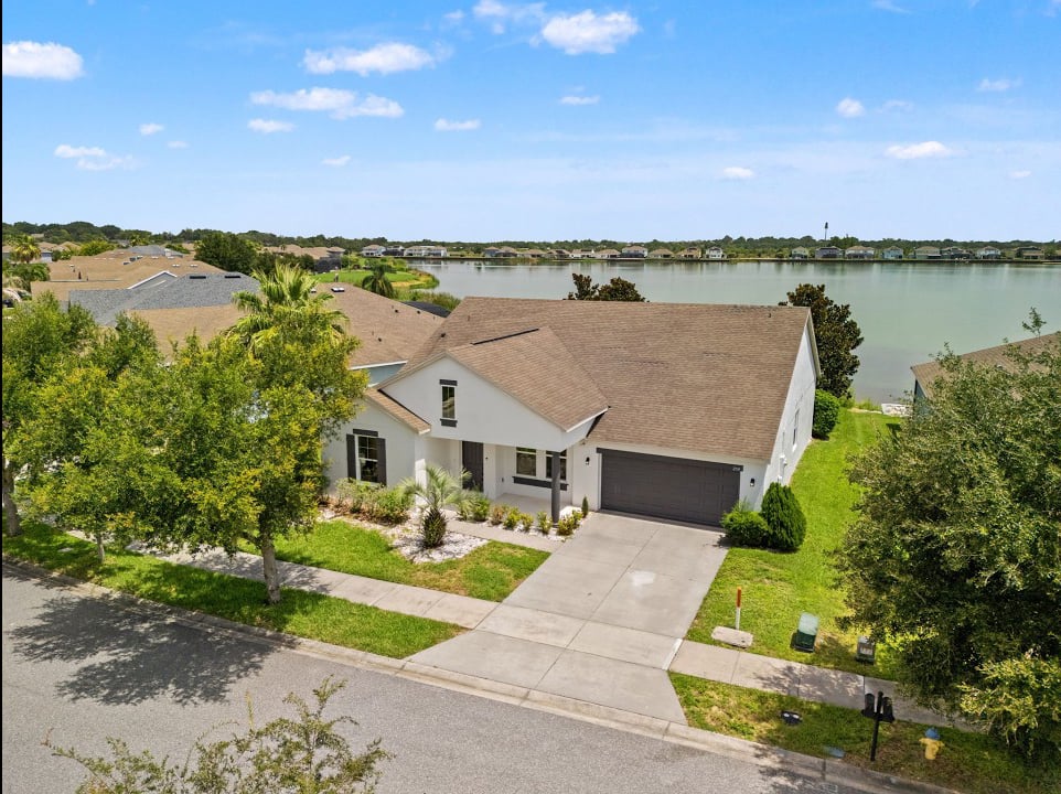 259 Blue Cypress Dr, Groveland, FL 34736
