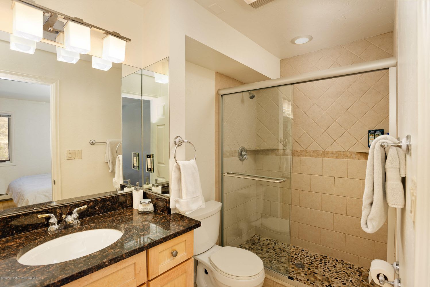 35 UPPER WOODBRIDGE RD #5CD 