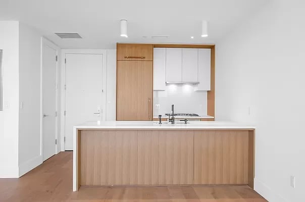 22-18 Jackson Avenue Unit: 411