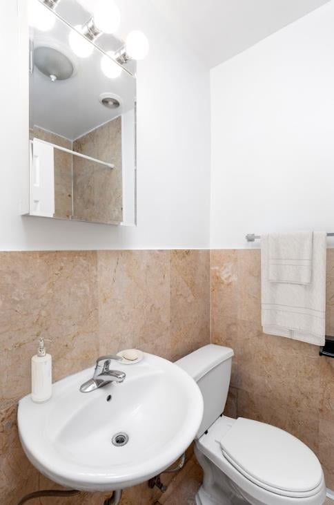 336 West 46th Street, Apt 2-R