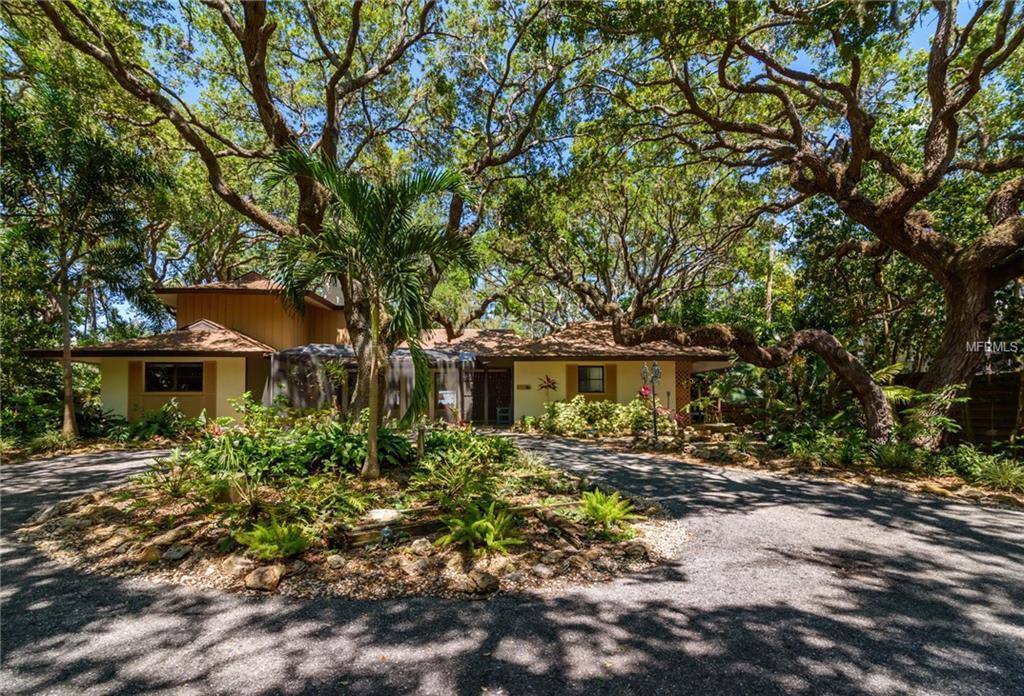 6837 Peacock Rd