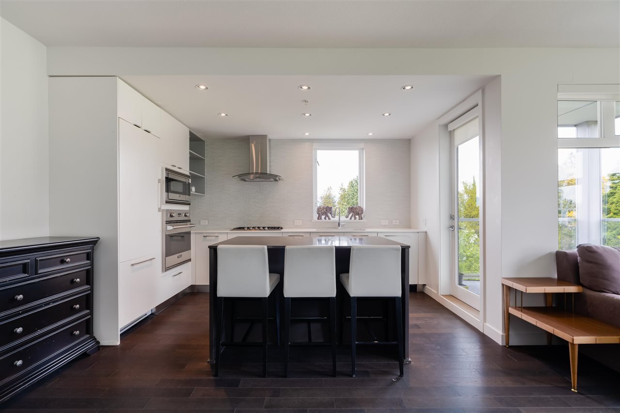 509-4867 Cambie St