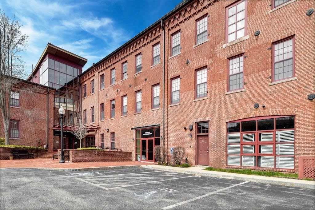 37 Millyard Amesbury Ma, #107