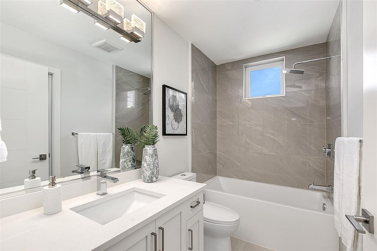 3-2717 Horley St