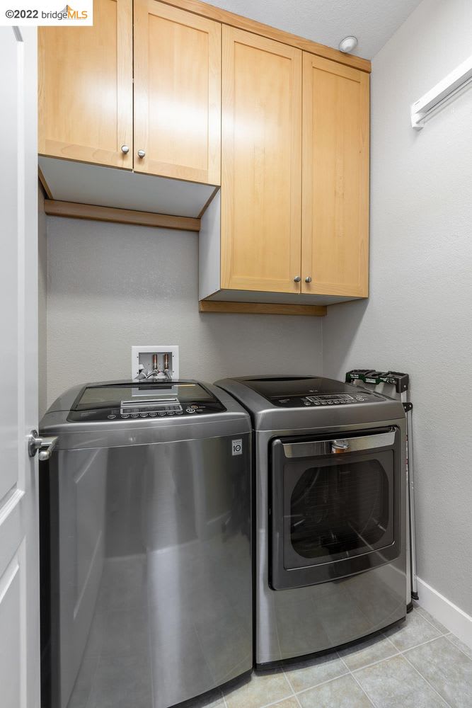 6128 Old Quarry Loop, Oakland, CA 94605