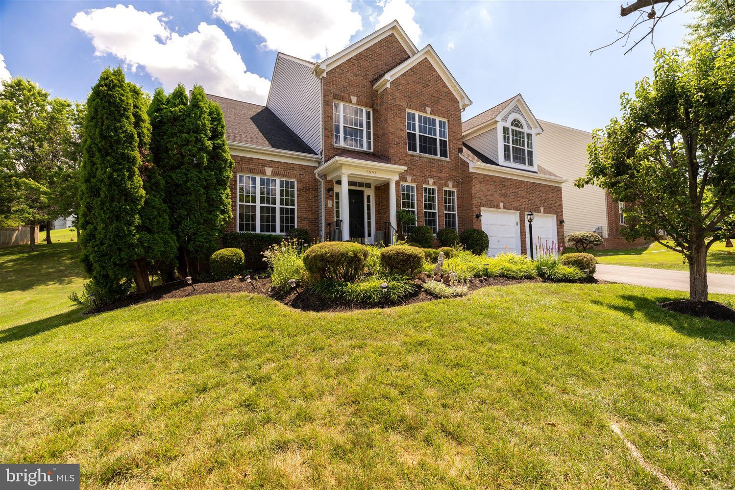 5801 Valley View Dr