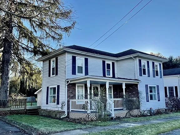 105 McIntyre St