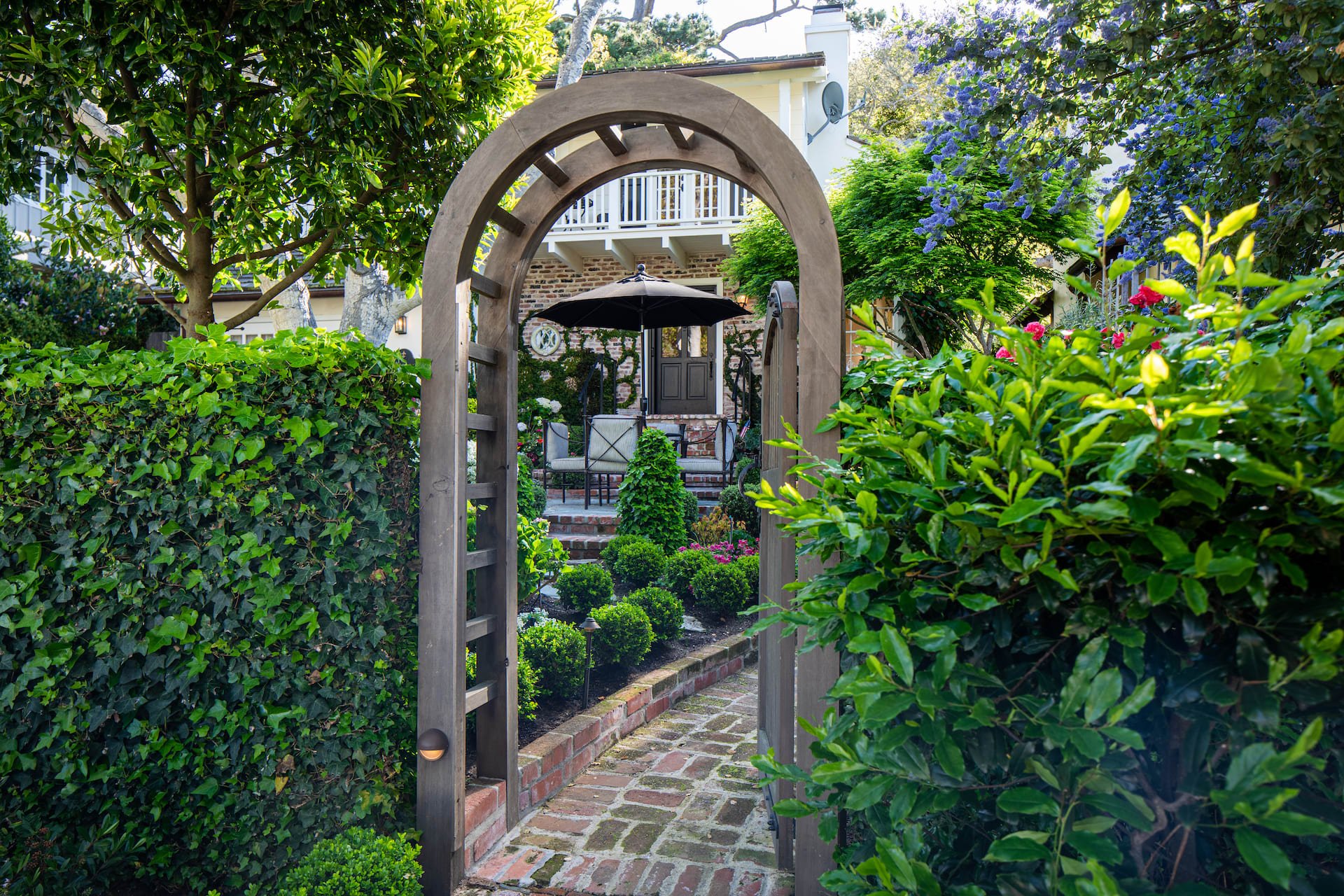 Monte Verde 3 SE of 10th - Carmel by the Sea - Beautiful Home For Sale