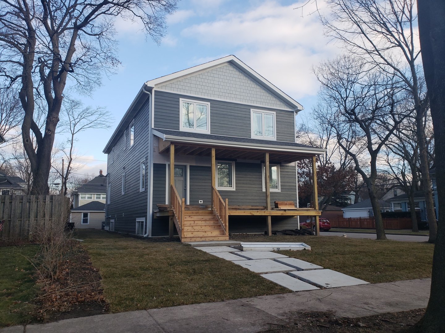501 N Stone Ave