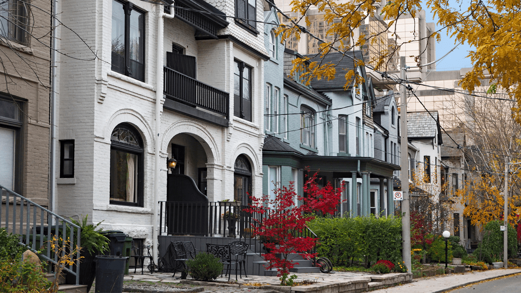 Royal LePage trims year-end price forecast after sluggish third quarter