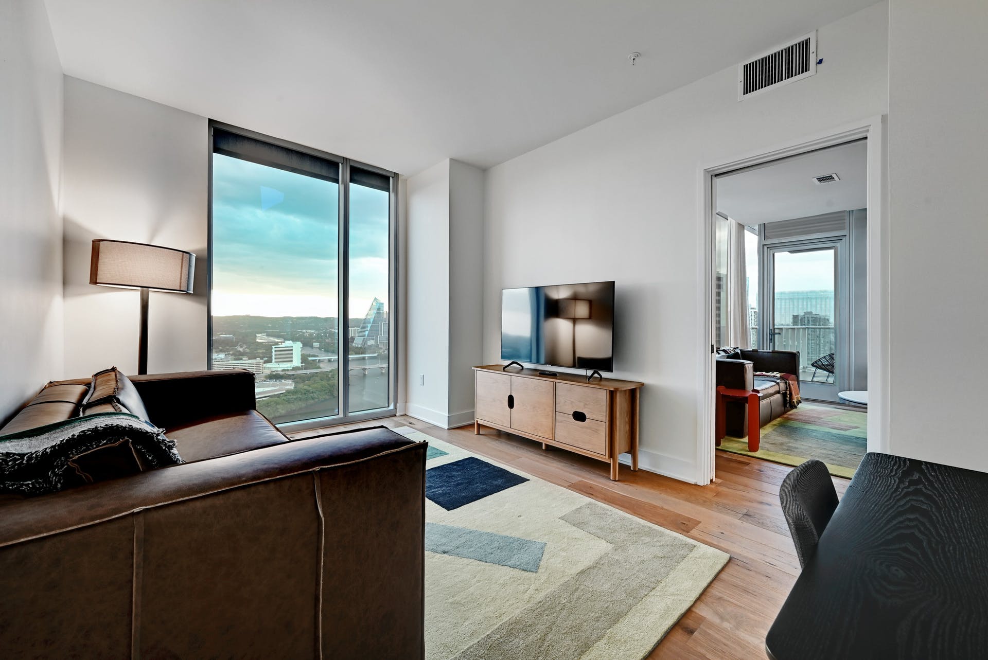 48 East Avenue #3201