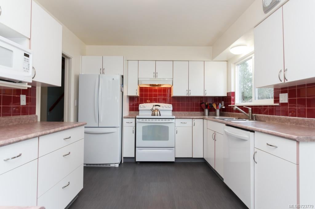 4337 Parkside Cres