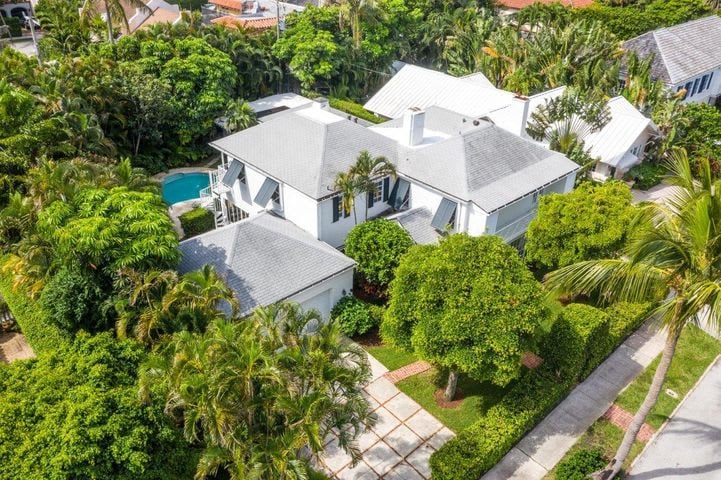 432 Seabreeze Avenue