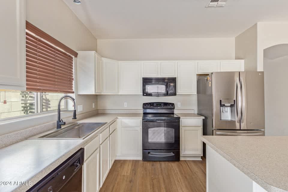 1317 W Santa Gertrudis Trl