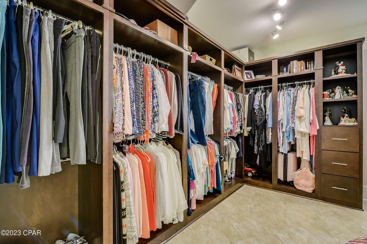 6323 THOMAS Drive Unit 802A