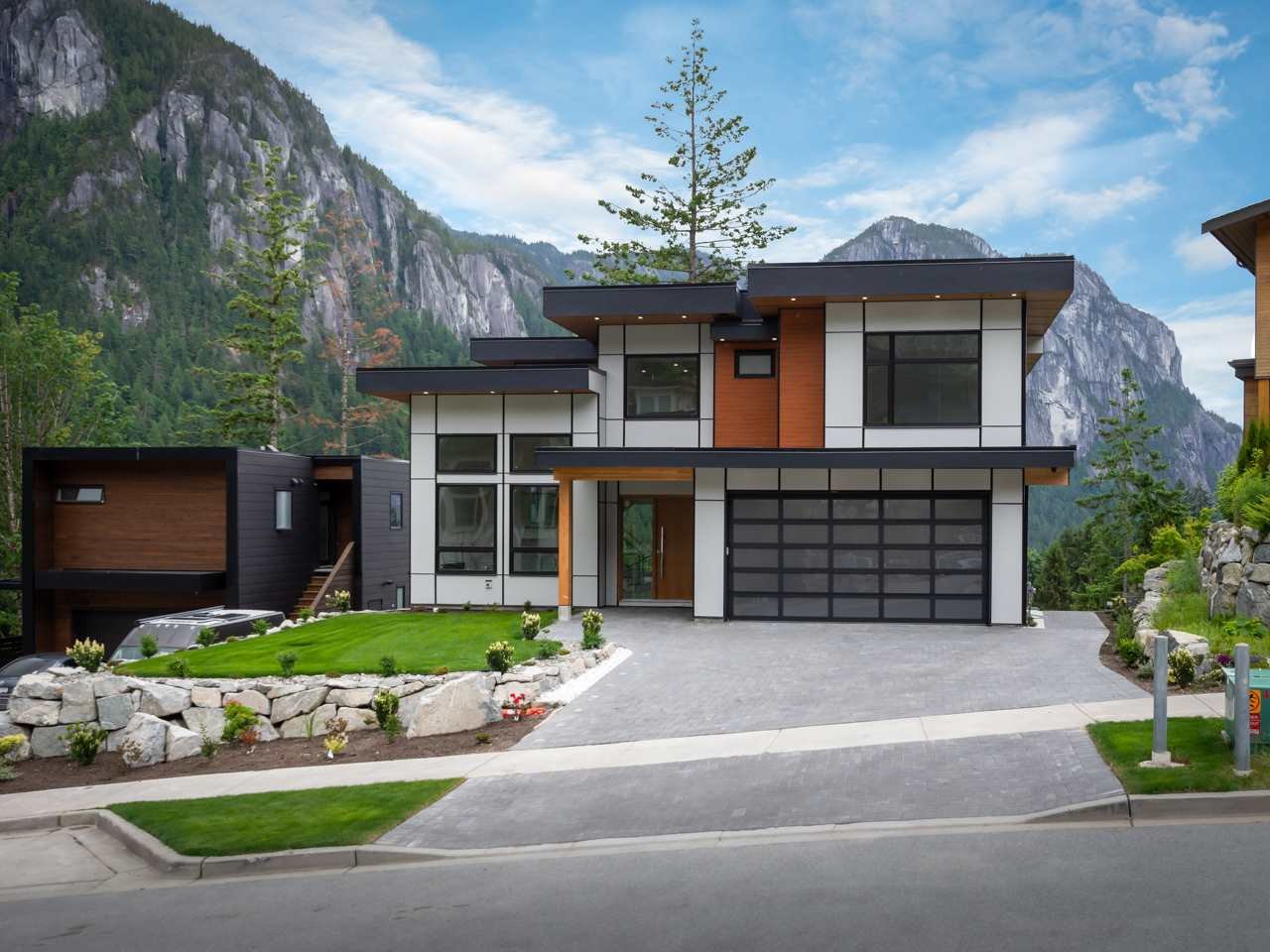 2204 Windsail Pl