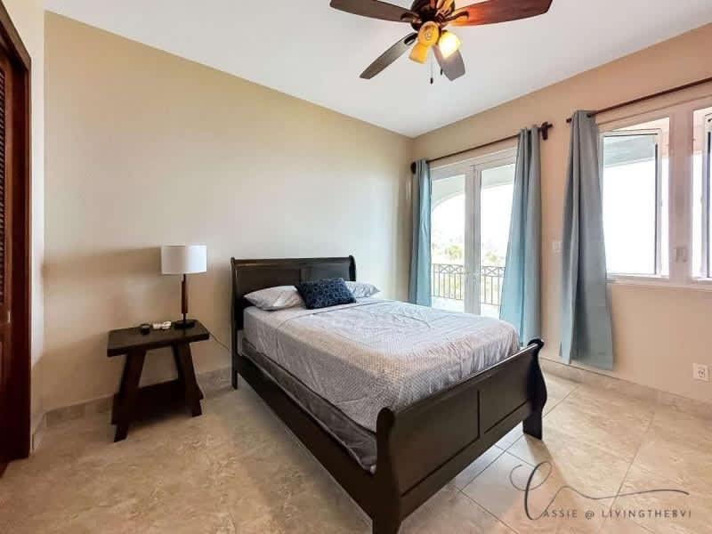 976 Meyers Estate 2 Bedroom Apartment 
