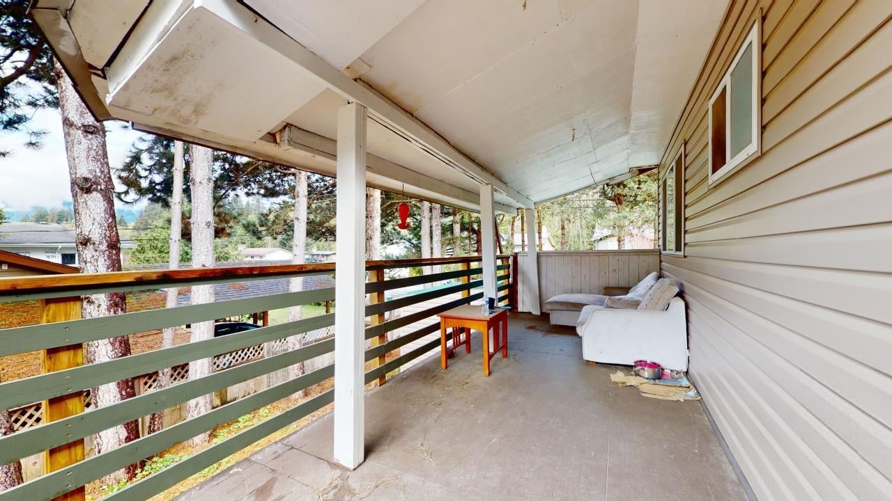 1980 Spruce Dr