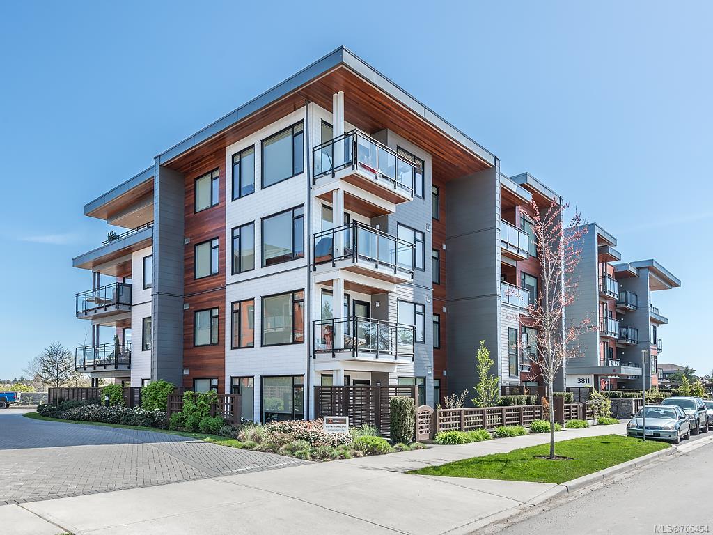 203-3811 Rowland Ave, Saanich
