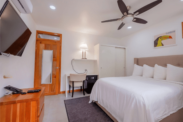 The Sailboat ground floor studio at the Best Western Grand Baymen Gardens