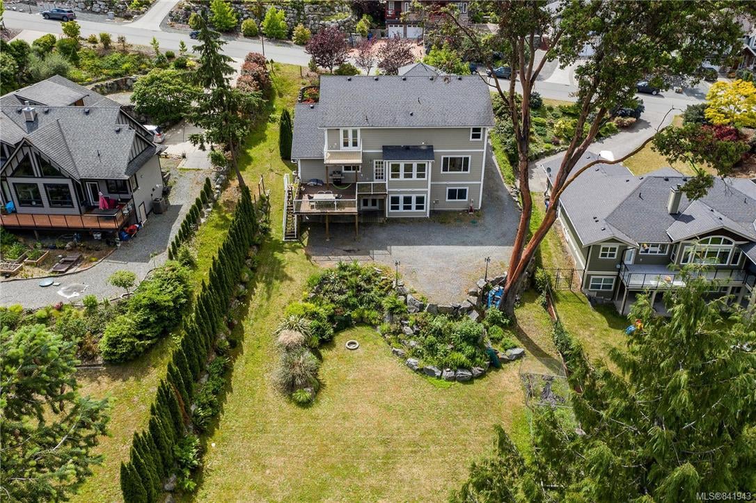 2346 Rozon Rd, Mill Bay