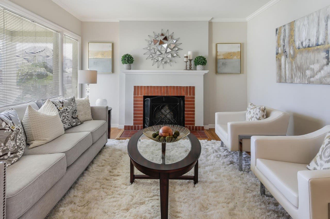 429 W Ellsworth Ct