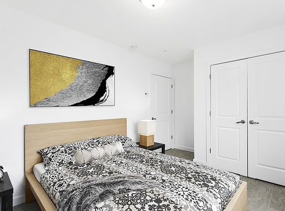 3016 Brighton 5 St. Unit: 1-B