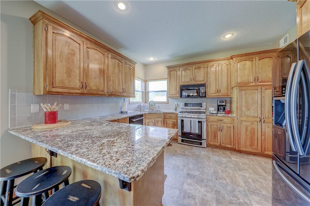 319 W Cottonwood Dr