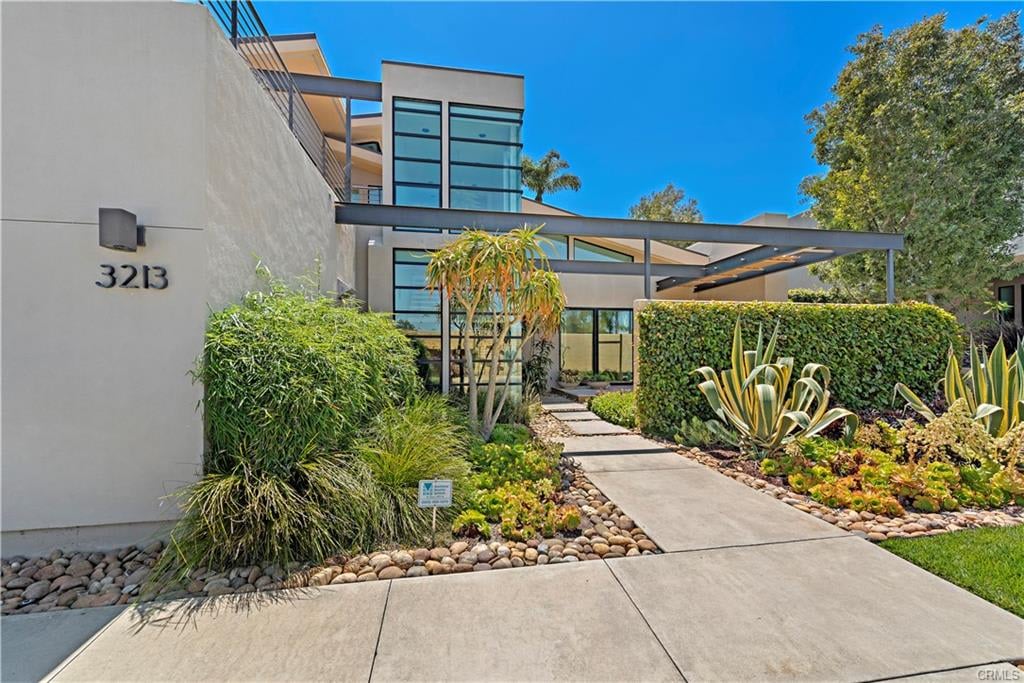 3213 Tyrol Drive