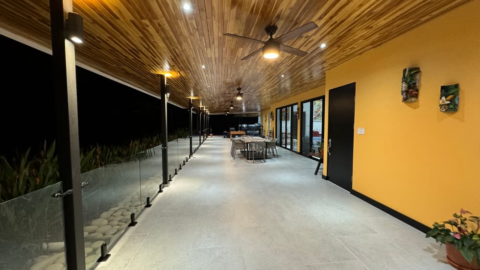 CUSTOM BUILT LUXURY RETREAT WITH GUEST VILLAS IN OJOCHAL