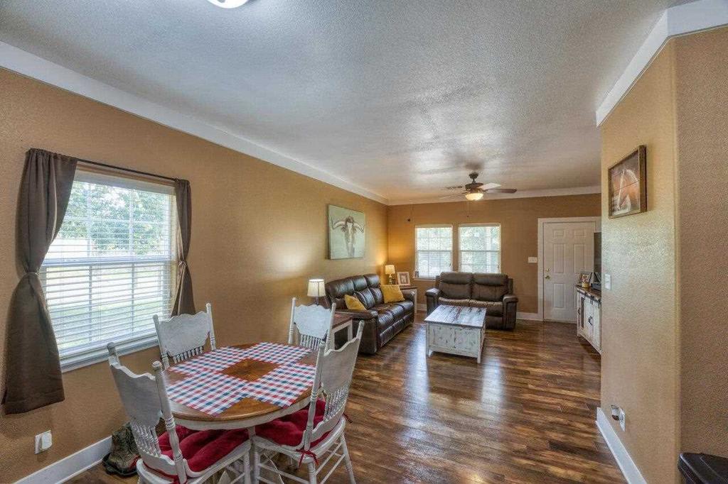 107 Oak Park