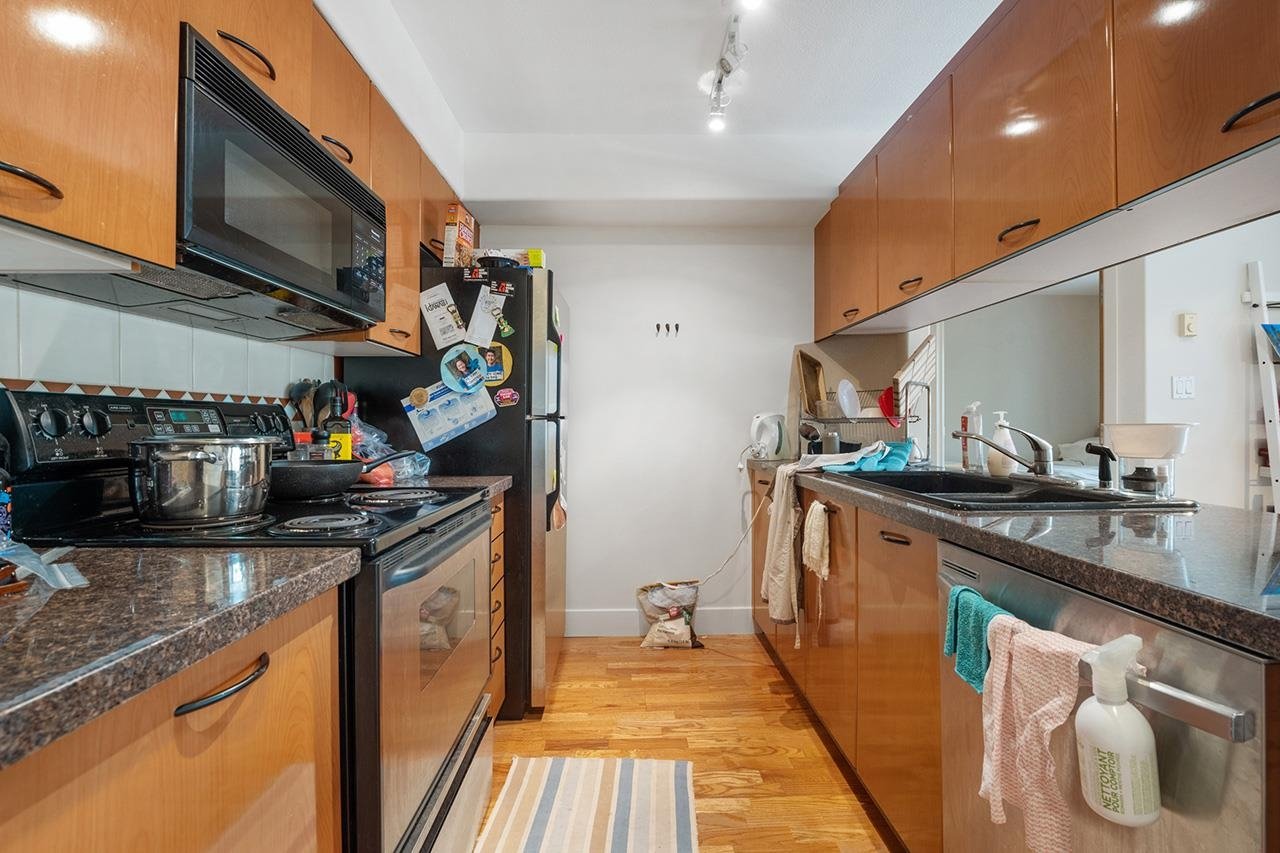 214-1823 W 7th Avenue, Vancouver