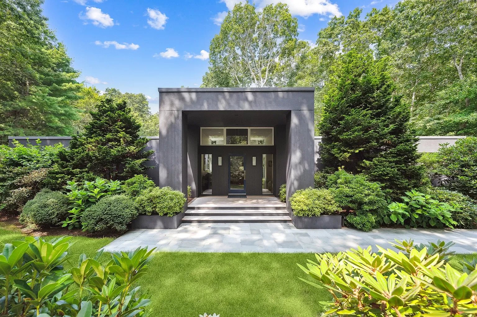 27 N Hollow Dr