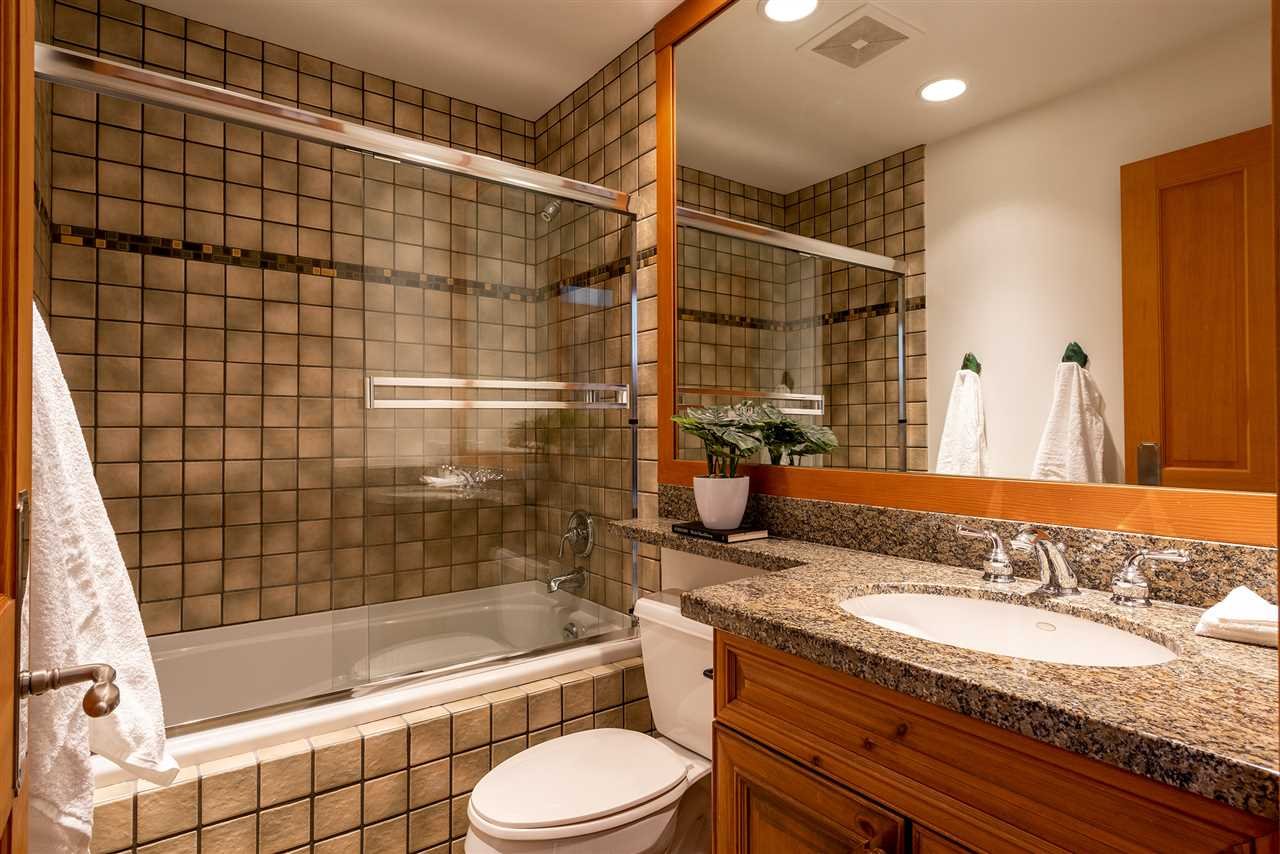 4-4676 Blackcomb Wy